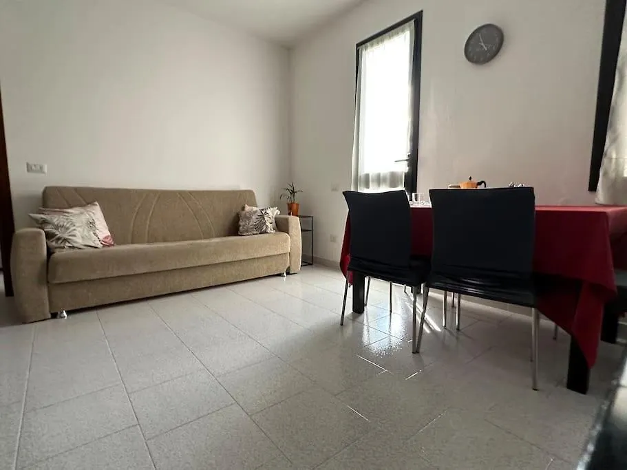 Mati Malpensa Con Navetta 20Eur Apartment Lonate Pozzolo Italy